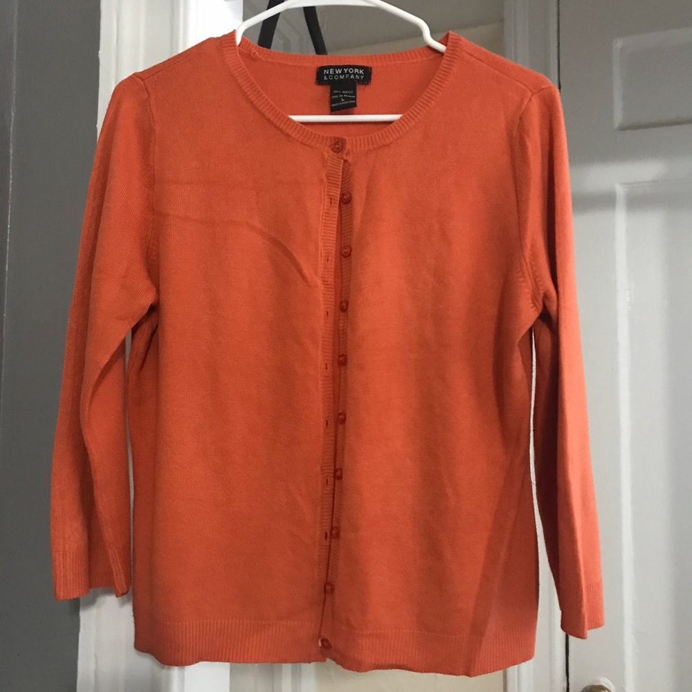 Sweater/cardigan